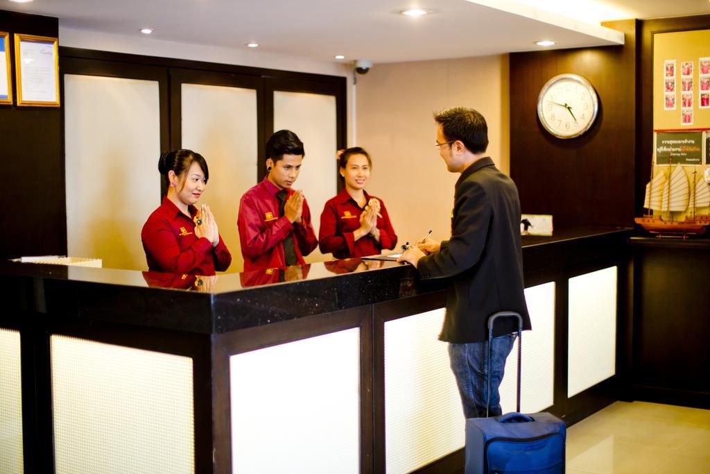 โรงแรม สินสุวรรณ แอร์พอร์ต สวีท กรุงเทพมหานคร